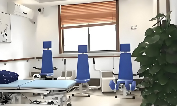 深圳满多少积分可以入户_姜文生涯唯一失败作品？且慢 一失败作品E停造成运